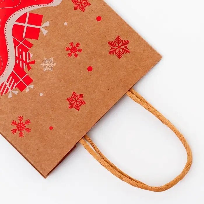 Пакет крафт с тиснением, круглая ручка, «Новогдние сани» 15×21×8 см, 120 г