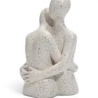 Фигурка &laquo;Влюблённые. Объятия&raquo;, 11&times;11.5&times;19 см