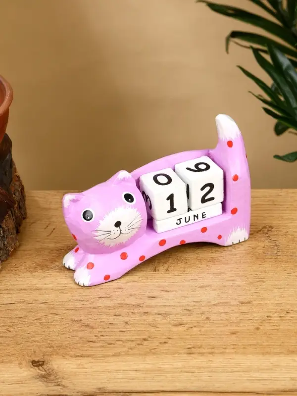 Календарь настольный &laquo;Кошка&raquo;, 14&times;4&times;10 см, дерево, сиреневый