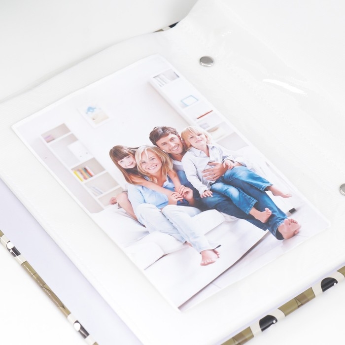 Фотоальбом на 100 фото 13х18 см Фотоальбом на 100 фото 13х18 см "Монстрики" 19,5х15,5х4 см