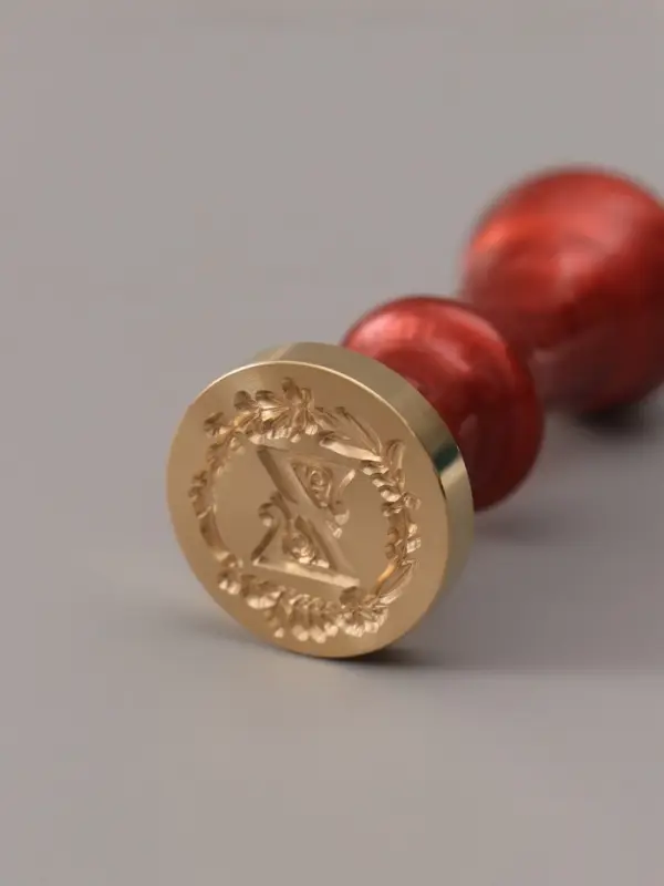 Печать для сургуча с пластиковой ручкой &laquo;Венок с буквой Z&raquo;, 2.5&times;2.5&times;6.3 см