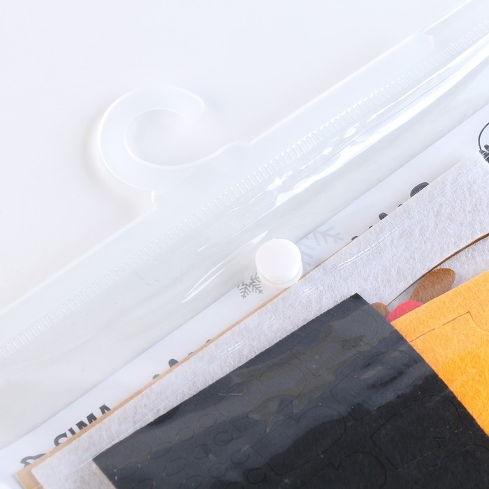 Гирлянда из фетра своими руками на новый год «Дед мороз и друзья», набор для творчества Гирлянда из фетра своими руками на новый год «Дед мороз и друзья», набор для творчества