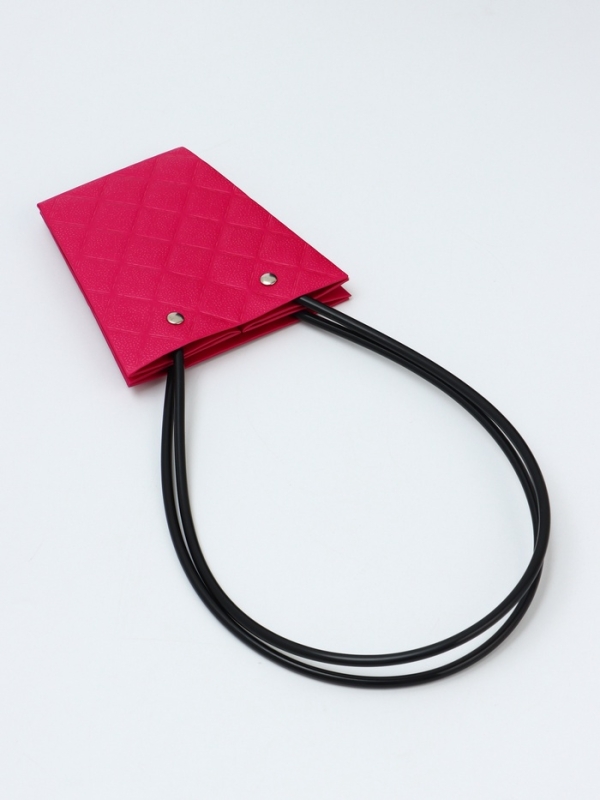 Сумка для цветов тиснение малина влагостойкая, 12x12-8x8-12.5 см Сумка для цветов тиснение малина влагостойкая, 12x12-8x8-12.5 см