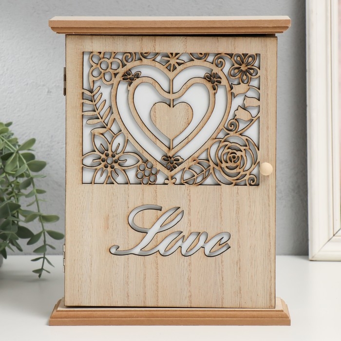 Ключница дерево 6 крючков Ключница дерево 6 крючков "Сердце в цветах" 26,5х20,8х6,3 см