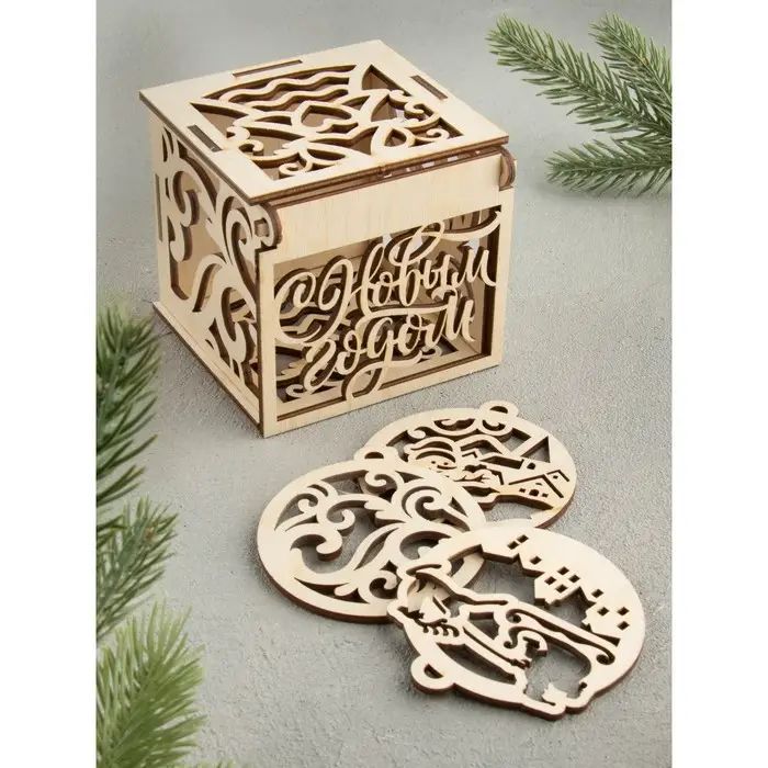 Набор украшений на ёлку в коробке 15 шт Набор украшений на ёлку в коробке 15 шт "Елочные шарики"