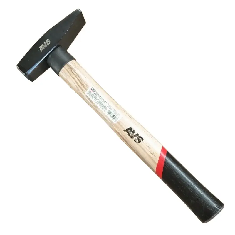 Молоток слесарный 500 г с деревянной рукояткой AVS MHW500