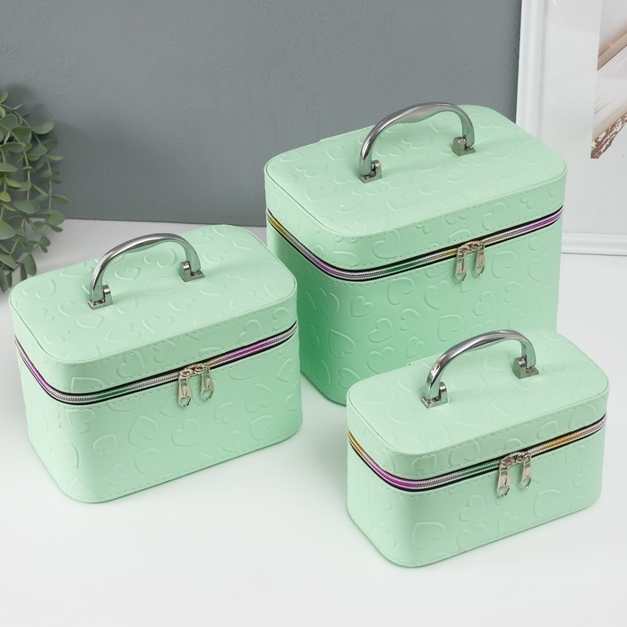 Шкатулка кожзам с зеркалом Шкатулка кожзам с зеркалом "Сердца" св-зелёная набор 3 шт 19х10,5х10,5 21х13х14 15х23х17 см