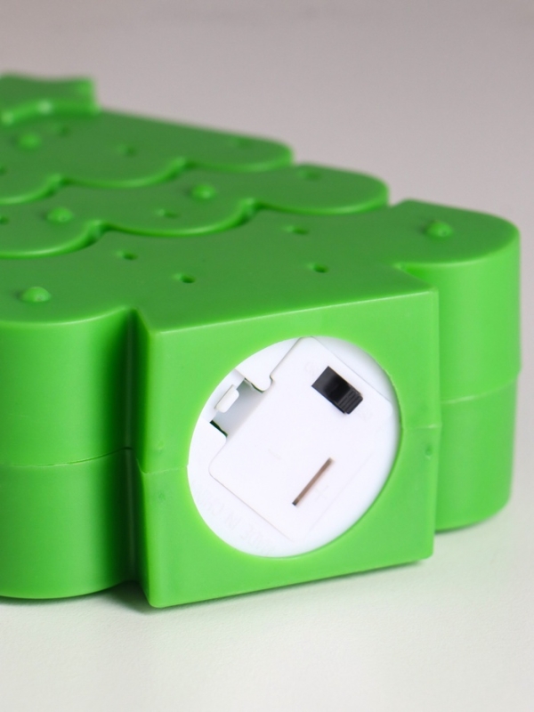 Сувенир пластик свет  Сувенир пластик свет "Ёлочка со звездой" 3хLR1130 8,5х4х10,8 см