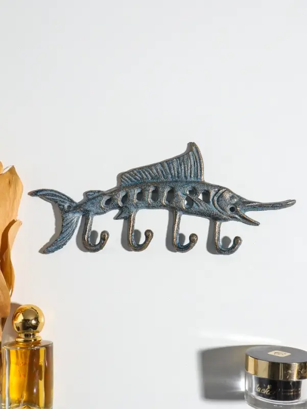 Крючки настенные &laquo;Осётр&raquo;, ключница декоративная, чугун, 25.5&times;11&times;1.5 см