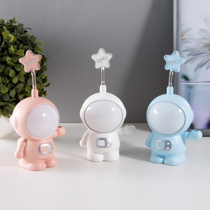 Настольная лампа  Настольная лампа "Астронавт со звездой" МИКС LED 3Вт USB АКБ 9х7х19 см RISALUX