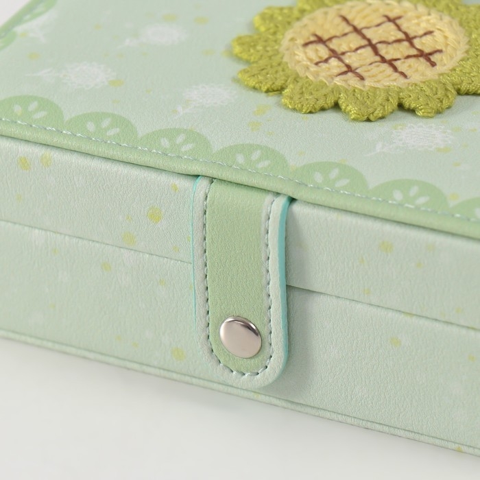 Шкатулка кожзам для украшений  Шкатулка кожзам для украшений "Зелёный подсолнух" 11х16х5,5 см