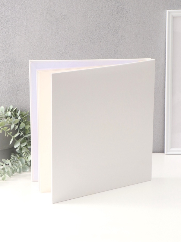 Фотоальбом магнитный 20 листов "Малыш-жираф с сердечками" кожзам, в коробке 2,6х32х33,5 см   1072000