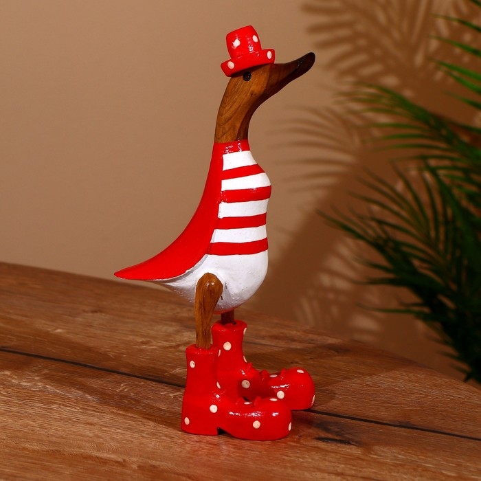 Сувенир "Утка в красном" дерево 27 см