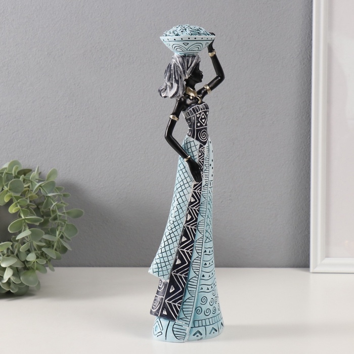 Сувенир полистоун  Сувенир полистоун "Африканка с тарелкой на голове" белый с синим 10,5х6,5х33 см