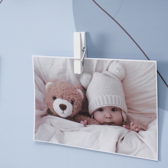 Фоторамка пластик на 5 фото 9х13 см  Фоторамка пластик на 5 фото 9х13 см "Дом" с прищепками, чёрная 60х40х2 см