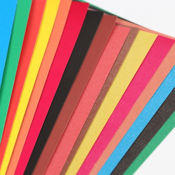 Набор  Набор "Paw Patrol" А4 8л цветного одностороннего мелованного картона и 8л цветной двусторонней бумаги