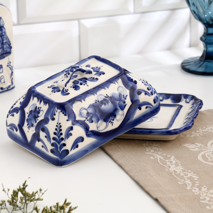 Масленка прямоугольная, гжель, фарфор, 12х18 см Масленка прямоугольная, гжель, фарфор, 12х18 см