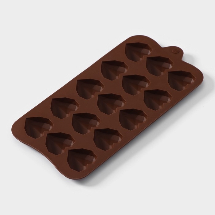 Форма для конфет и шоколада Доляна «Холодное сердце», 20,5×10×1,5 см, 15 ячеек, цвет коричневый Форма для конфет и шоколада Доляна «Холодное сердце», 20,5×10×1,5 см, 15 ячеек, цвет коричневый