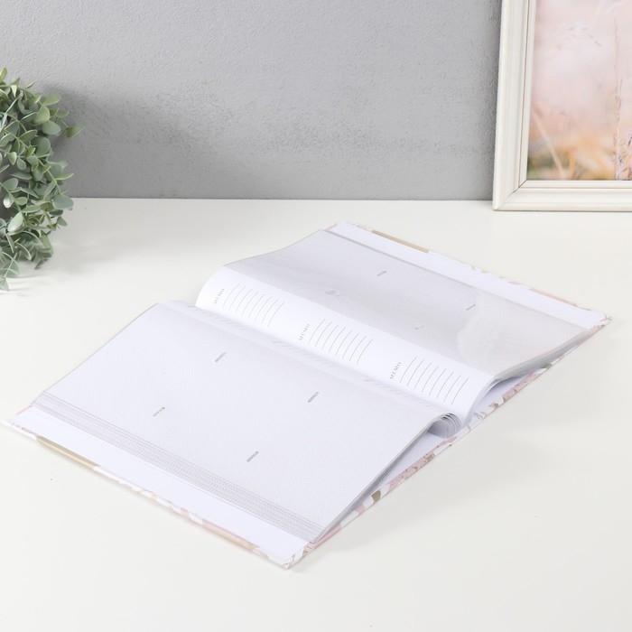 Фотоальбом на 200 фото 10х15 см Фотоальбом на 200 фото 10х15 см "Тропические листы" бумажные листы МИКС 32,5х5х22 см