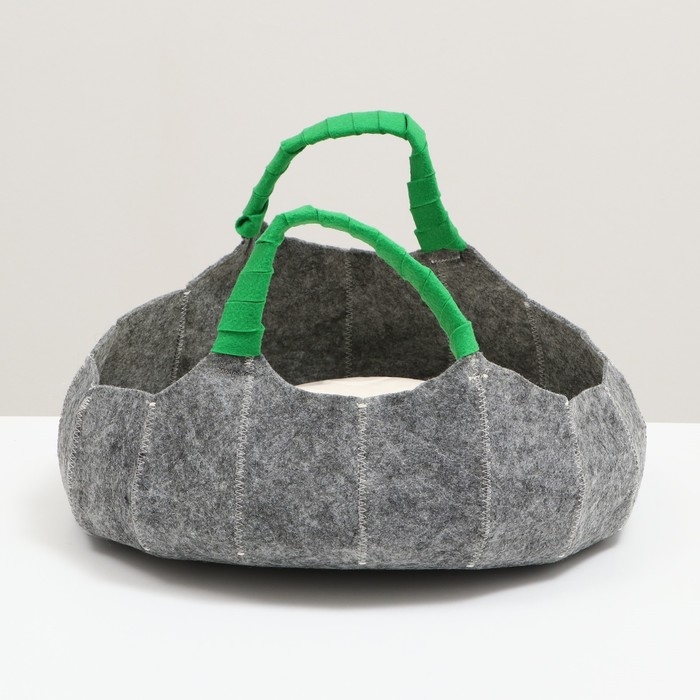 Лежанка для животных из войлока  Лежанка для животных из войлока "Тыква"  с подушкой