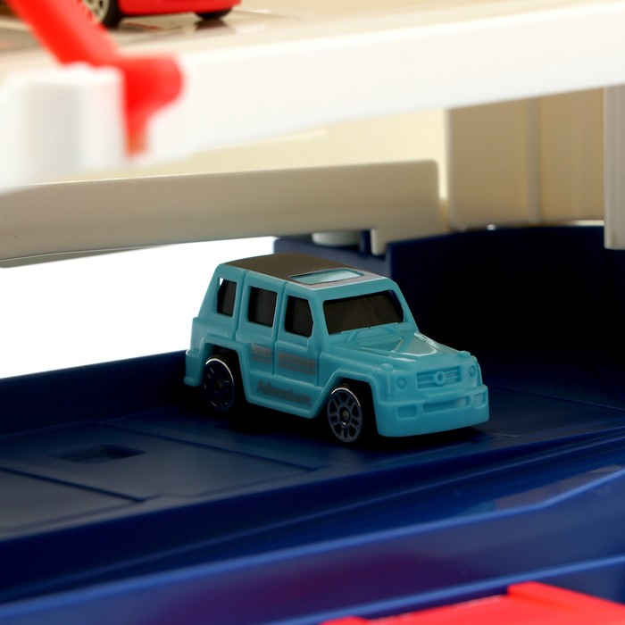 Парковка «Городская», с лифтом, 3 уровня, 4 машинки, световые и звуковые эффекты Парковка «Городская», с лифтом, 3 уровня, 4 машинки, световые и звуковые эффекты