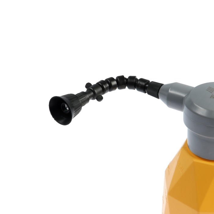 Опрыскиватель аккумуляторный ТУНДРА, 3.7 В, 2 Ач, 2 л, 0.7 л/мин, гибкая насадка Опрыскиватель аккумуляторный ТУНДРА, 3.7 В, 2 Ач, 2 л, 0.7 л/мин, гибкая насадка