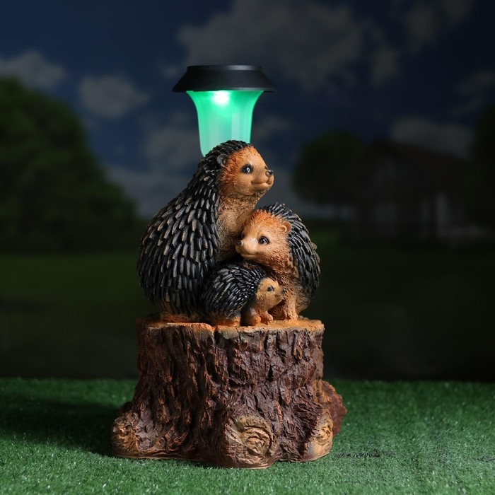 Садовый фонарь  Садовый фонарь "Три ежа на пне с фонарем" 34х26см