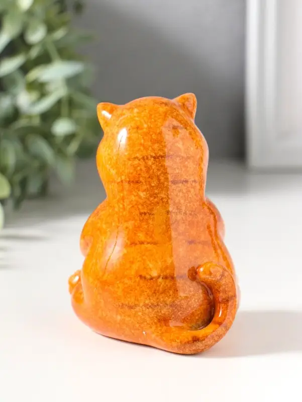 Сувенир полистоун лак "Пухлый котик с красным сердцем" 7,8х7,3х10 см