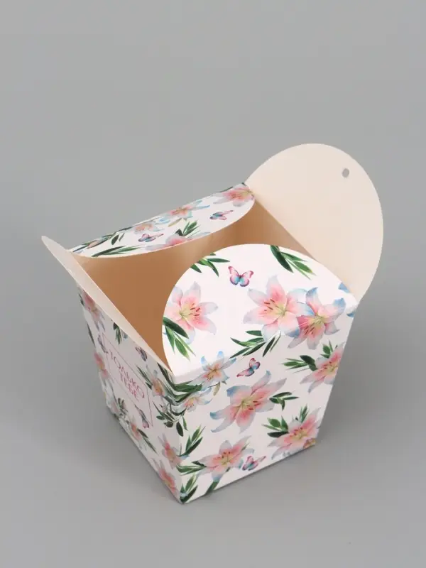 Бонбоньерка &laquo;Лилии&raquo;, 7.5&times;8&times;7.5 см