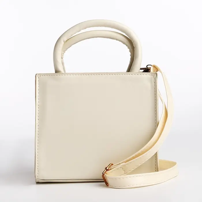 Сумка женская тоут на магните, 14.5&times;9.5&times;16 см, белая