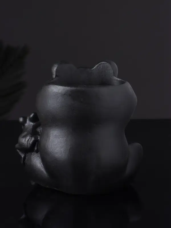 Кашпо "Лягушка с лягушонком" 10х10 см, чёрный