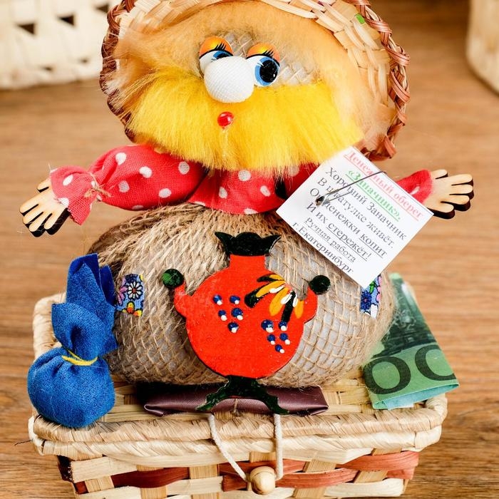 Оберег - шкатулка «Домовой», на сундучке, 12х17х19 см, микс Оберег - шкатулка «Домовой», на сундучке, 12х17х19 см, микс