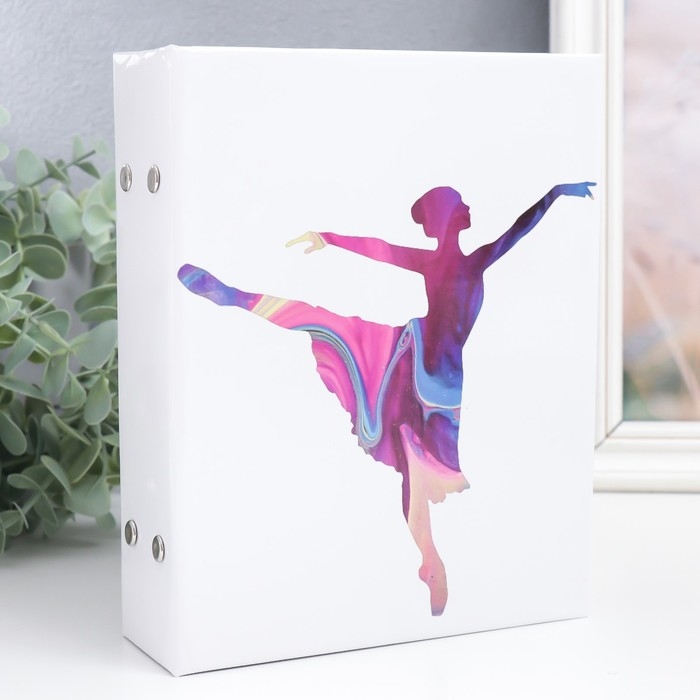 Фотоальбом на 100 фото 13х18 см  Фотоальбом на 100 фото 13х18 см "Балерина" 19,5х15,5х4 см