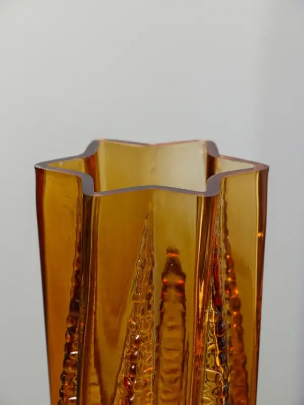 Ваза стекло настольная  Ваза стекло настольная "Флоранс" 25х11х9 см, коричневый