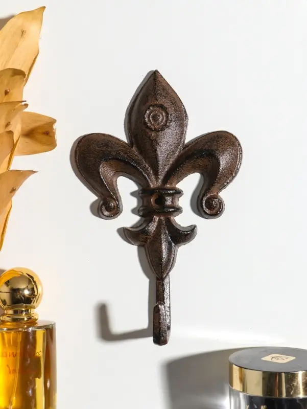 Крючок настенный &laquo;Геральдическая лилия&raquo;, ключница декоративная, чугун, 17.5&times;11&times;4.2 см