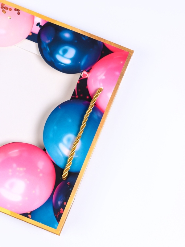 Пакет подарочный с окном "Поздравляю", 25 х 10 х 22 см