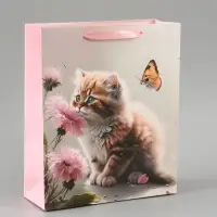 Пакет подарочный ламинированный вертикальный &laquo;Котик и цветок&raquo;, M 26&times;32&times;12 см