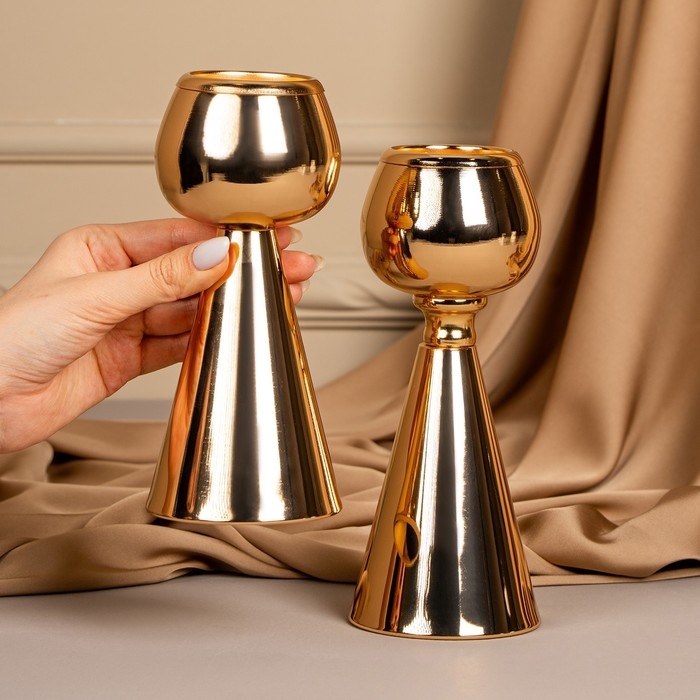 Подсвечник металл на 1 свечу «Гиацинт», цвет золото 8 х 8 х 19 см