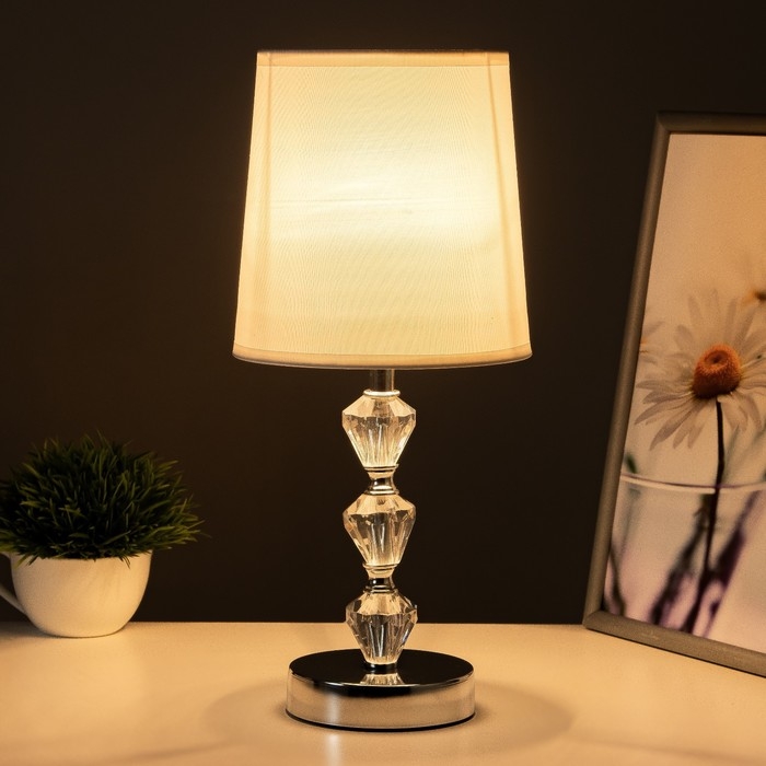 Настольная лампа Настольная лампа "Ванесса" Е14 40Вт хром 22,5х22,5х28 см RISALUX