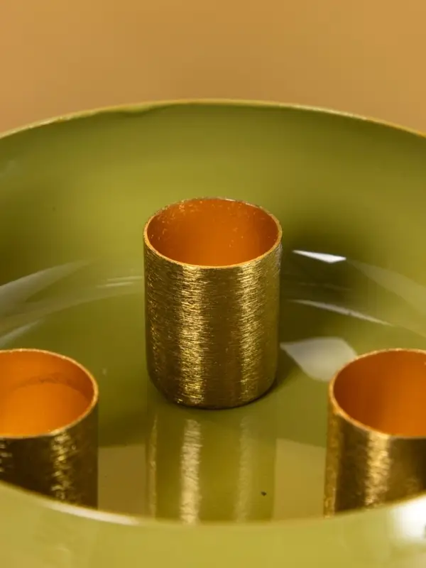 Подсвечник на 3 свечи на магнитах «Авокадо», 13×13×4 см Подсвечник на 3 свечи на магнитах «Авокадо», 13×13×4 см