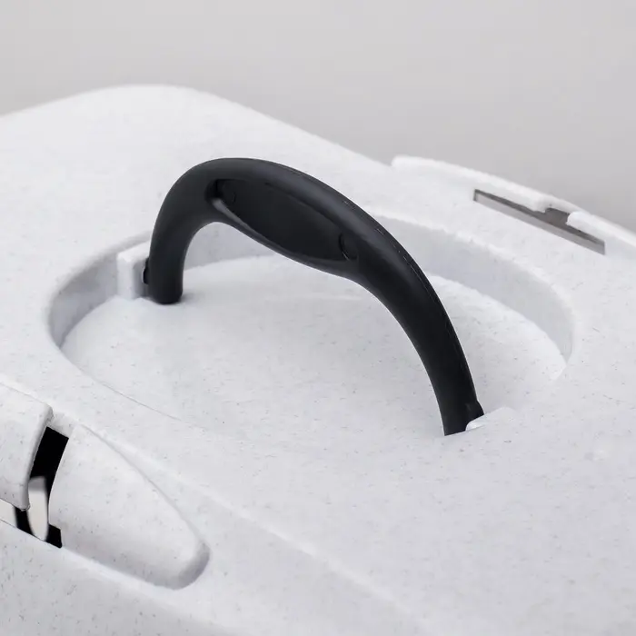 Переноска для животных до 9 кг &laquo;Пижон&raquo;, 43&times;29&times;27.5 см, металлическая дверь, пластик, белая, серая