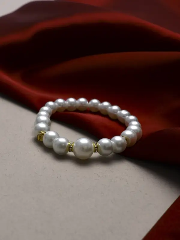 Браслет жемчуг &laquo;Подарок моря&raquo; с жемчугом, шар № 6,8,10, цвет белый в золоте, d=6.5 см