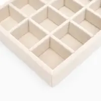 Подставка для украшений QF, 18 ячеек, флок, 21&times;12.3&times;2.5 см, бежевая