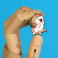 Значок деревянный «Единорог», 2,3 х 3,5 см