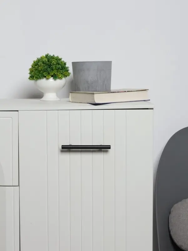 Ручка рейлинг ТУНДРА, облегчённая, d=12 мм, м/о 96/150 мм, внеш ножка, цвет черный