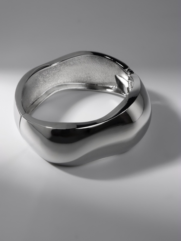 Браслет металл «Манжета» мятый, цвет серебро Браслет металл «Манжета» мятый, цвет серебро