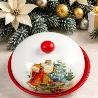 Блинница новогодняя Доляна &laquo;Дед мороз и снегурочка&raquo;, 23.5&times;23.5&times;9.7 см, доломит, белая, красная