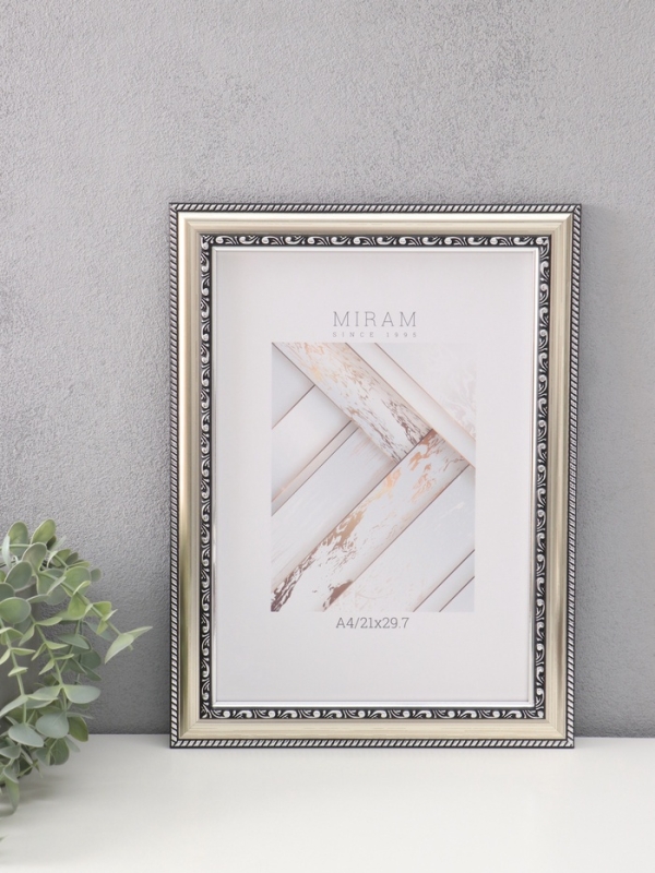 Фоторамка пластик Фоторамка пластик "МИРАМ" 21х29,7 см (A4), серебро