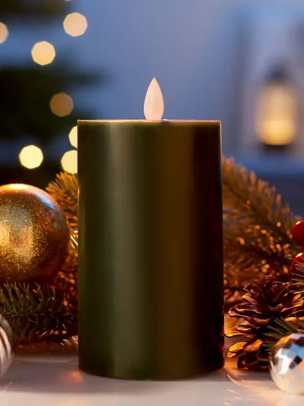Светодиодная свеча восковая &laquo;Глубокий зеленый&raquo;, 15&times;7 см, от батареек АААx3, свечение тёплое белое
