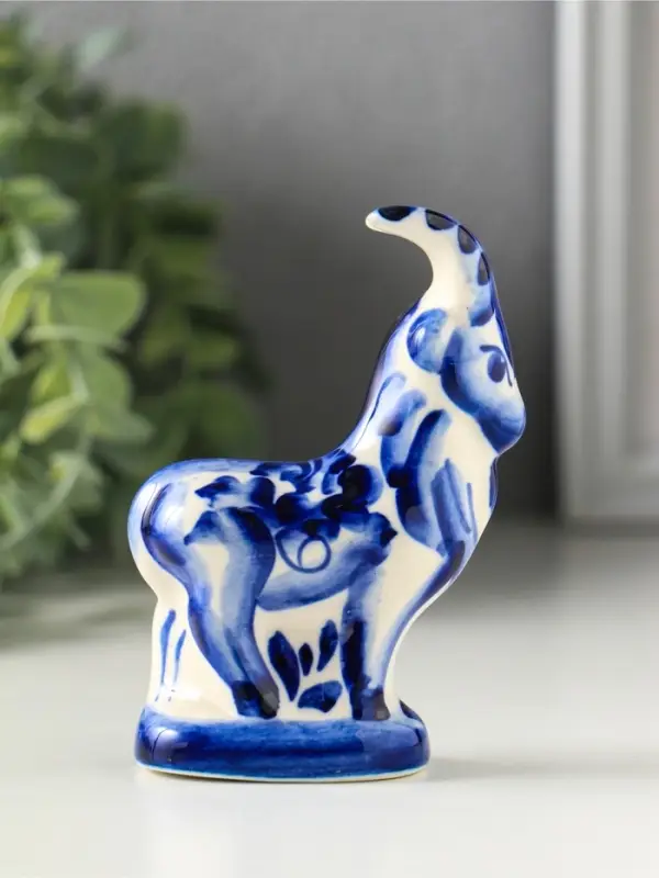 Фигурка фарфор &laquo;Козёл Гор&raquo;, 9 см, гжель